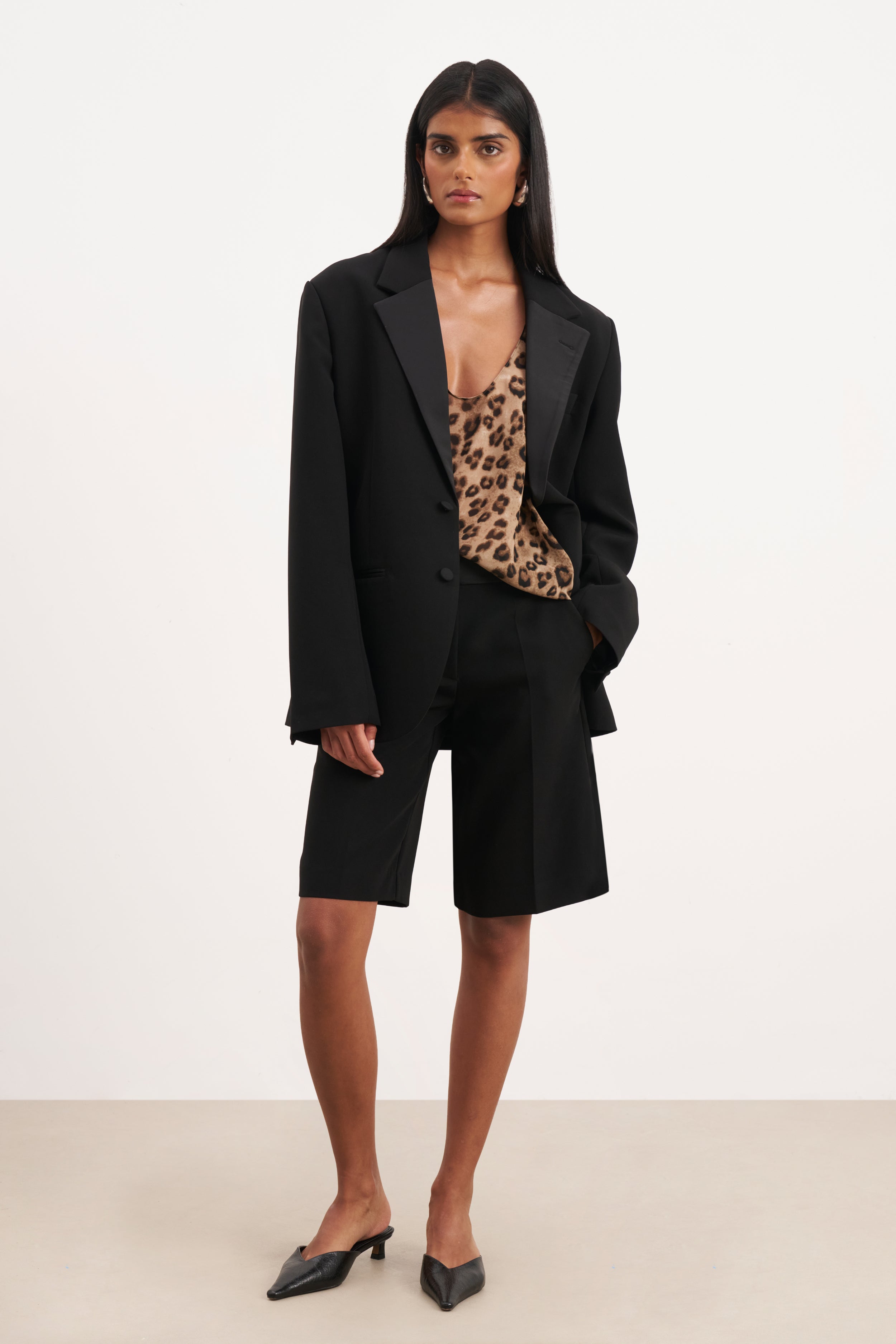 Satin Detail Single Breasted Blazer - Black