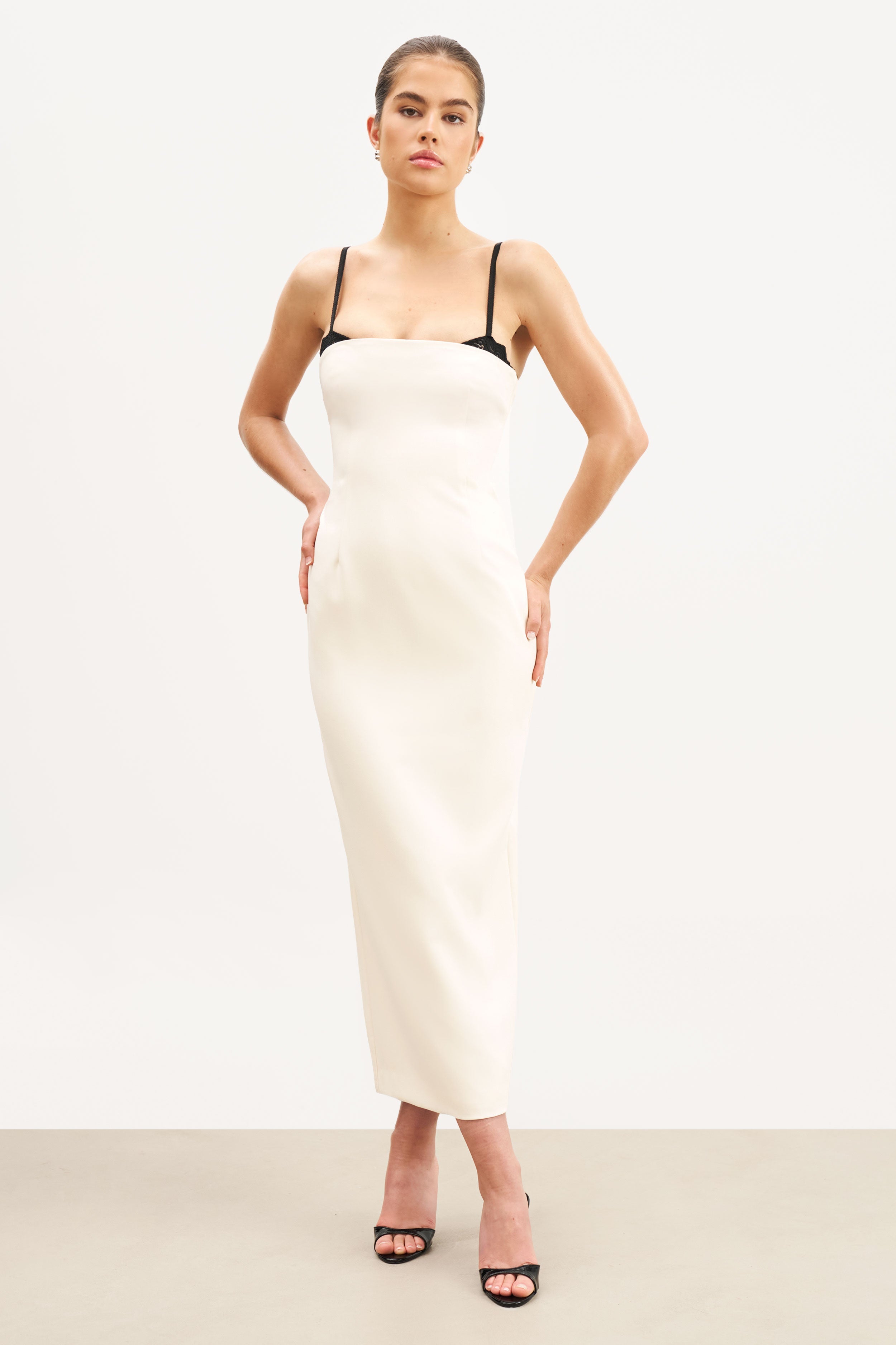 ワンピース RUBATI Shirring strap tube top dress white Solid & Striped The Tori Tube Top in Optic White | REVOLVE