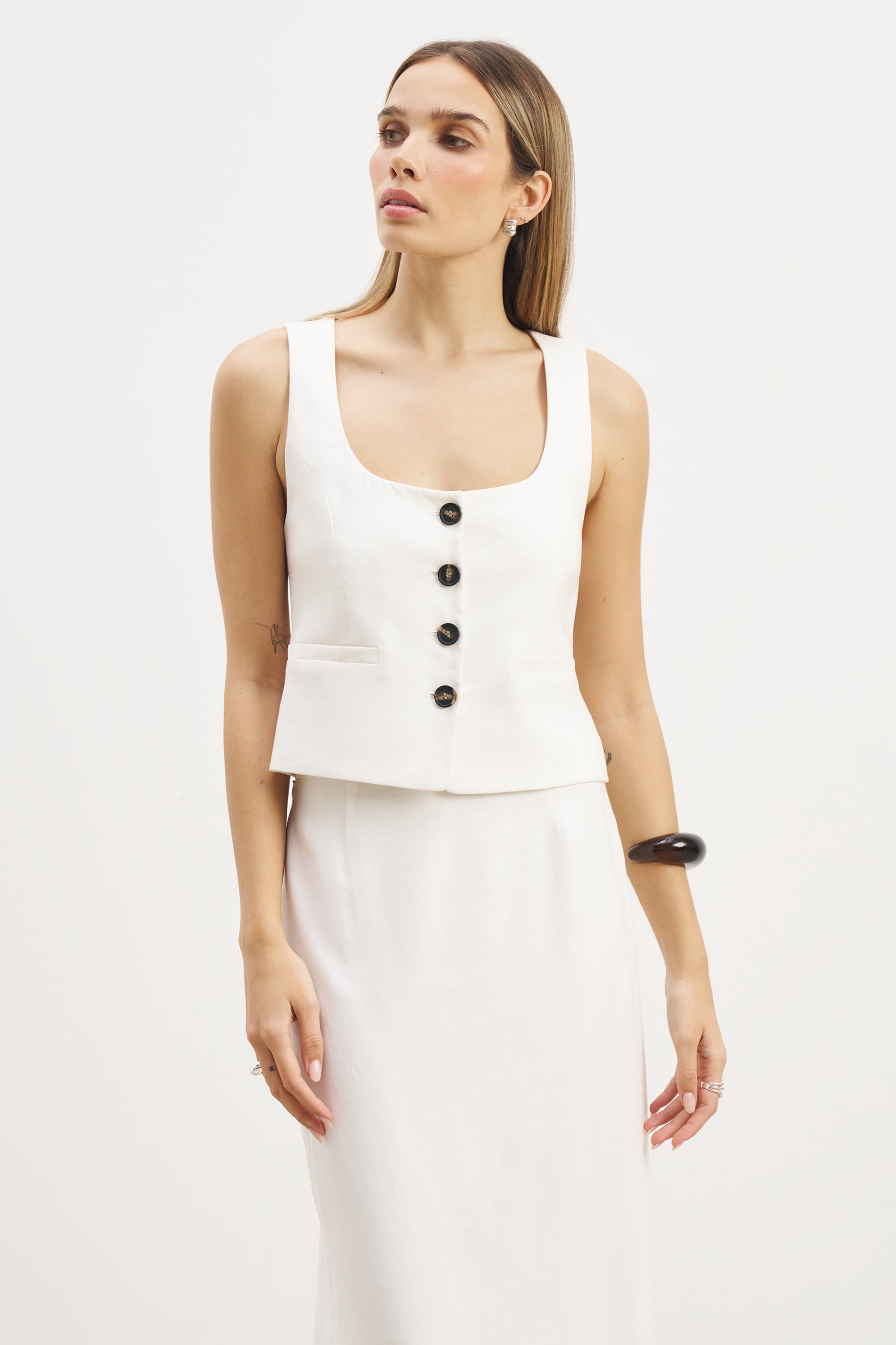 Scoop Neck Linen Waistcoat - White