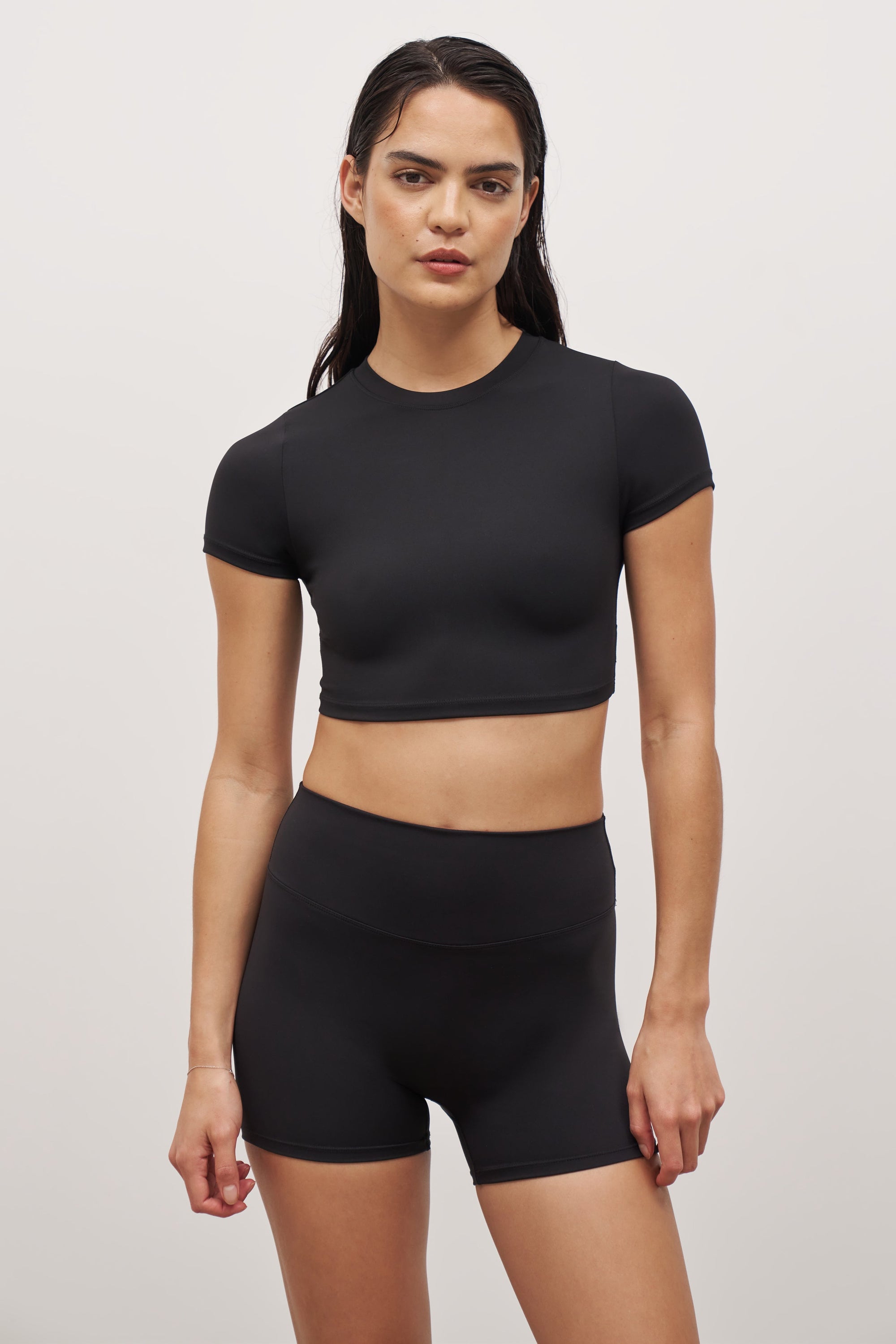 Base Sculpting Cropped T Shirt - Black