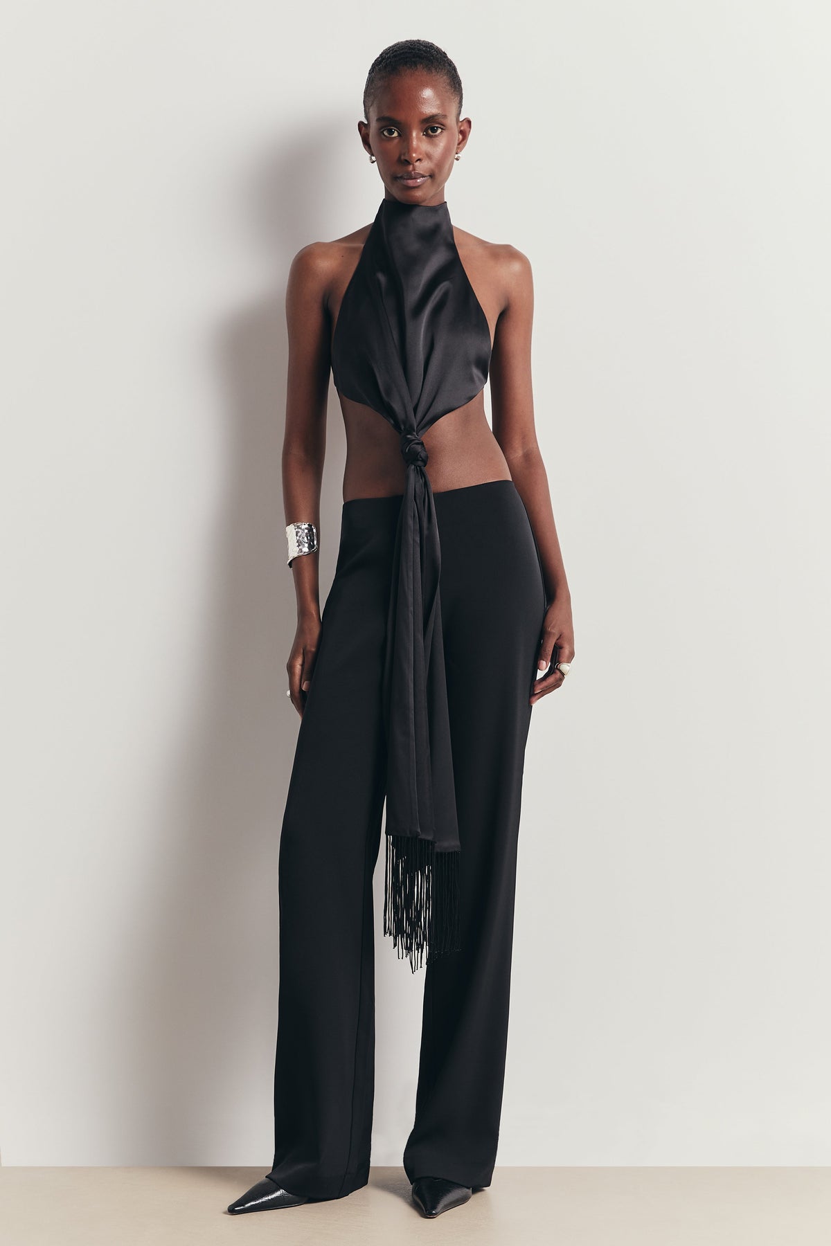 Clean Cut Low Rise Straight Leg Trousers - Black