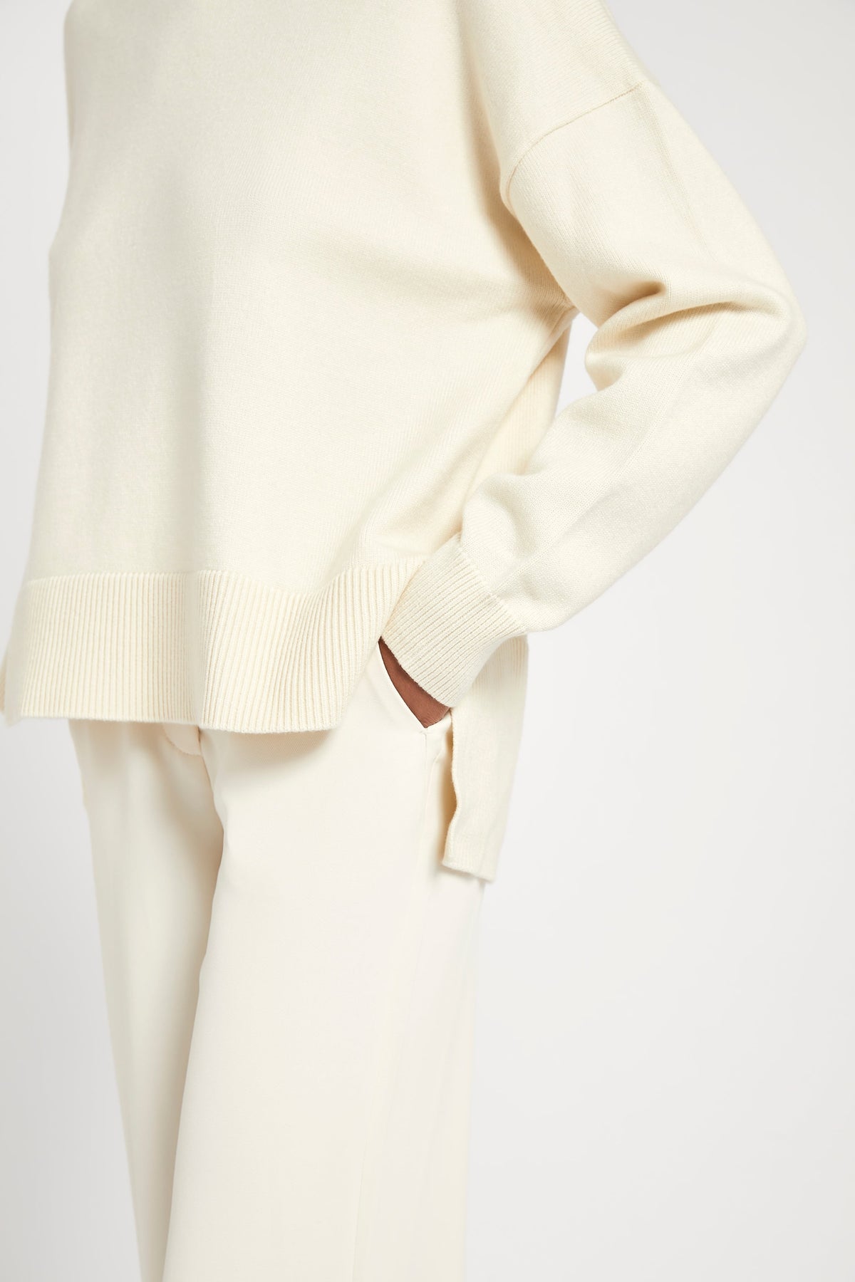 Relaxed Dropped Shoulder Jumper - Cream