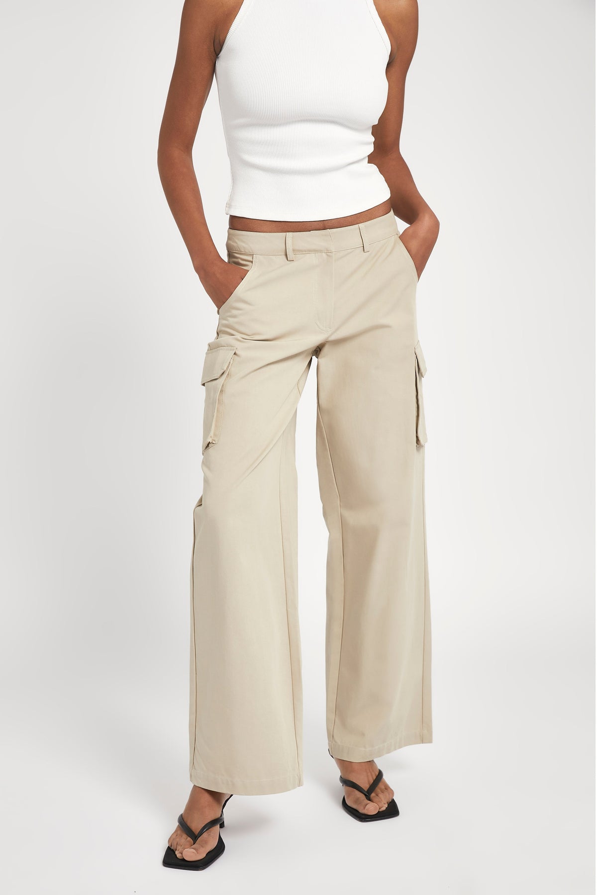 Low Rise Cargo Trousers - Sand