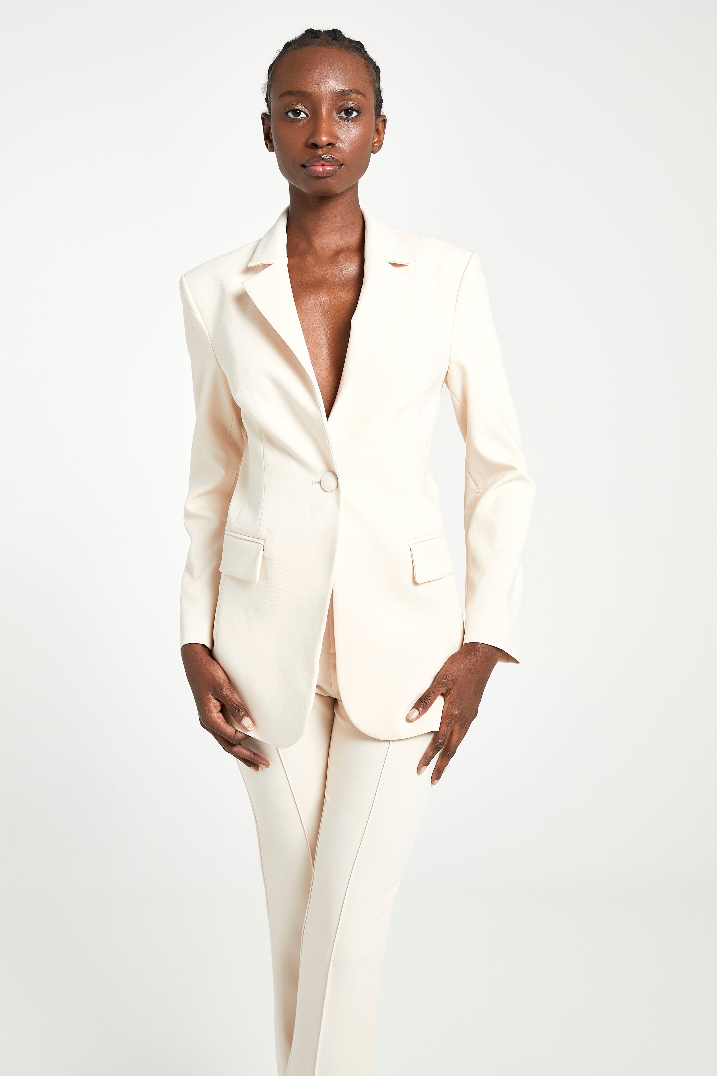 Cordelle Belted Twill Blazer（Her lip to على X: 