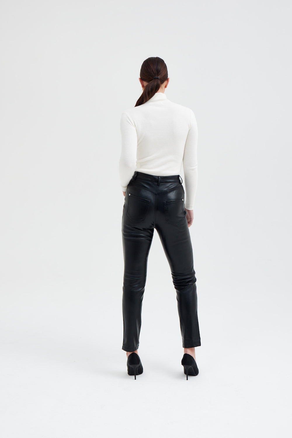 Leather Mom Trousers - Black