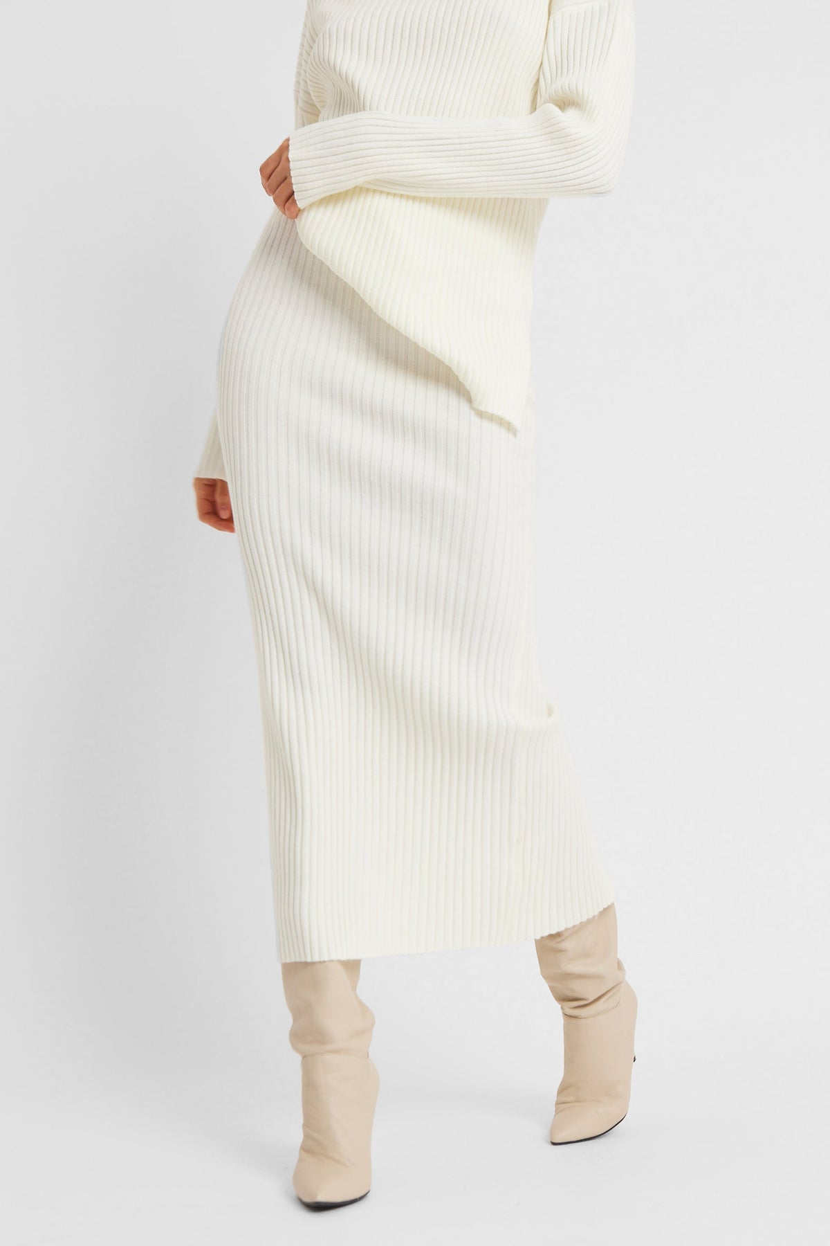 Ribbed Knit Midi Skirt - Cream